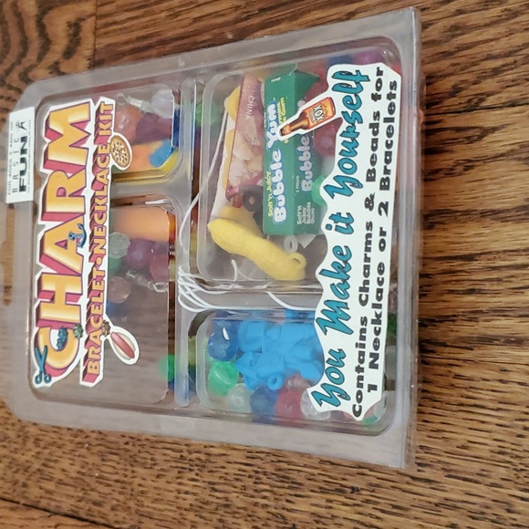 NWT - Vintage 1970s/80s Mis CHARM Bracelet and Necklace Kit - Picture 9 of 9